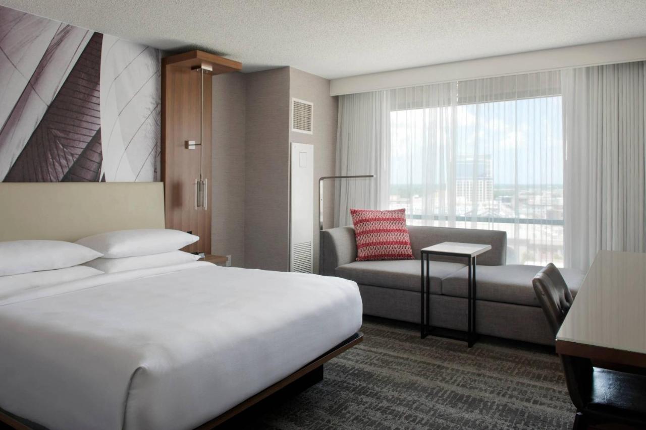 Norfolk Waterside Marriott Hotel Exterior photo
