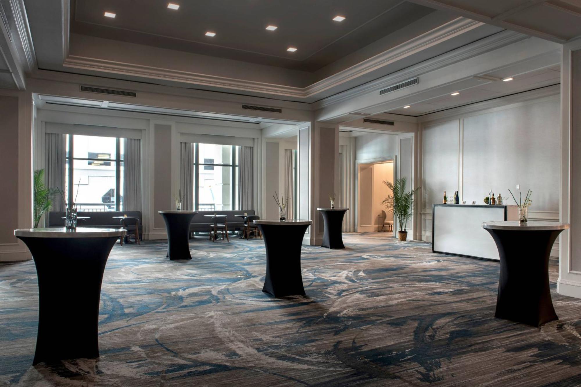 Norfolk Waterside Marriott Hotel Exterior photo